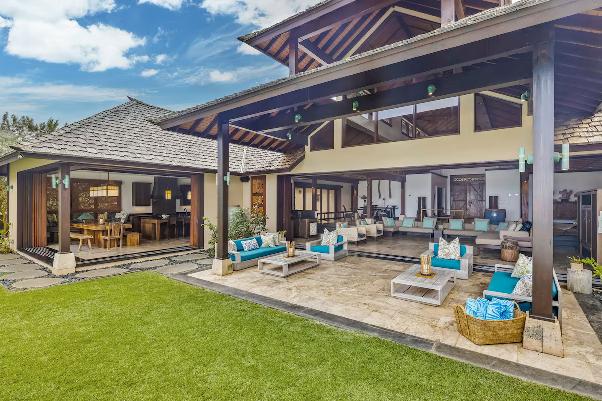 Indoor outdoor living
