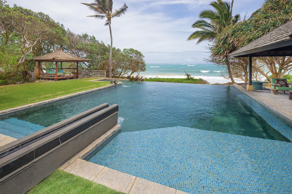 Infinity pool with ocean view